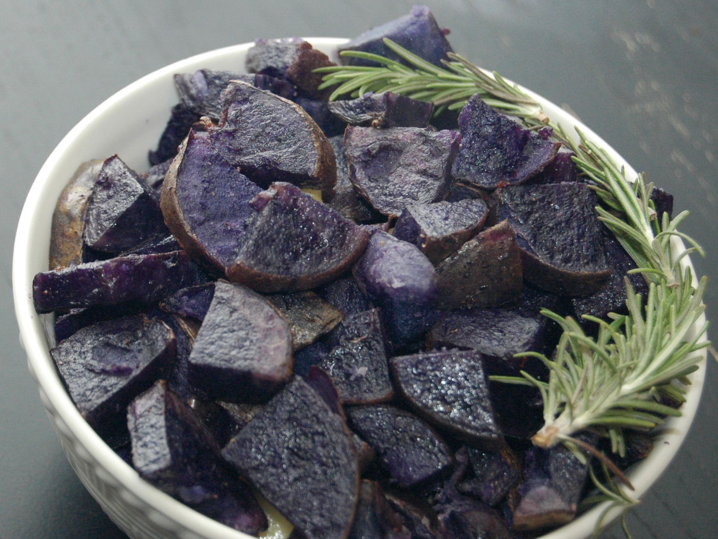 Rosemary Roasted Purple Potatoes - Eva Minette